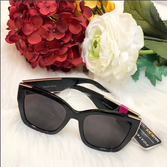 Foster Grant Accessories - NEW! Black W/Gold Trim Foster Grant Sunglasses